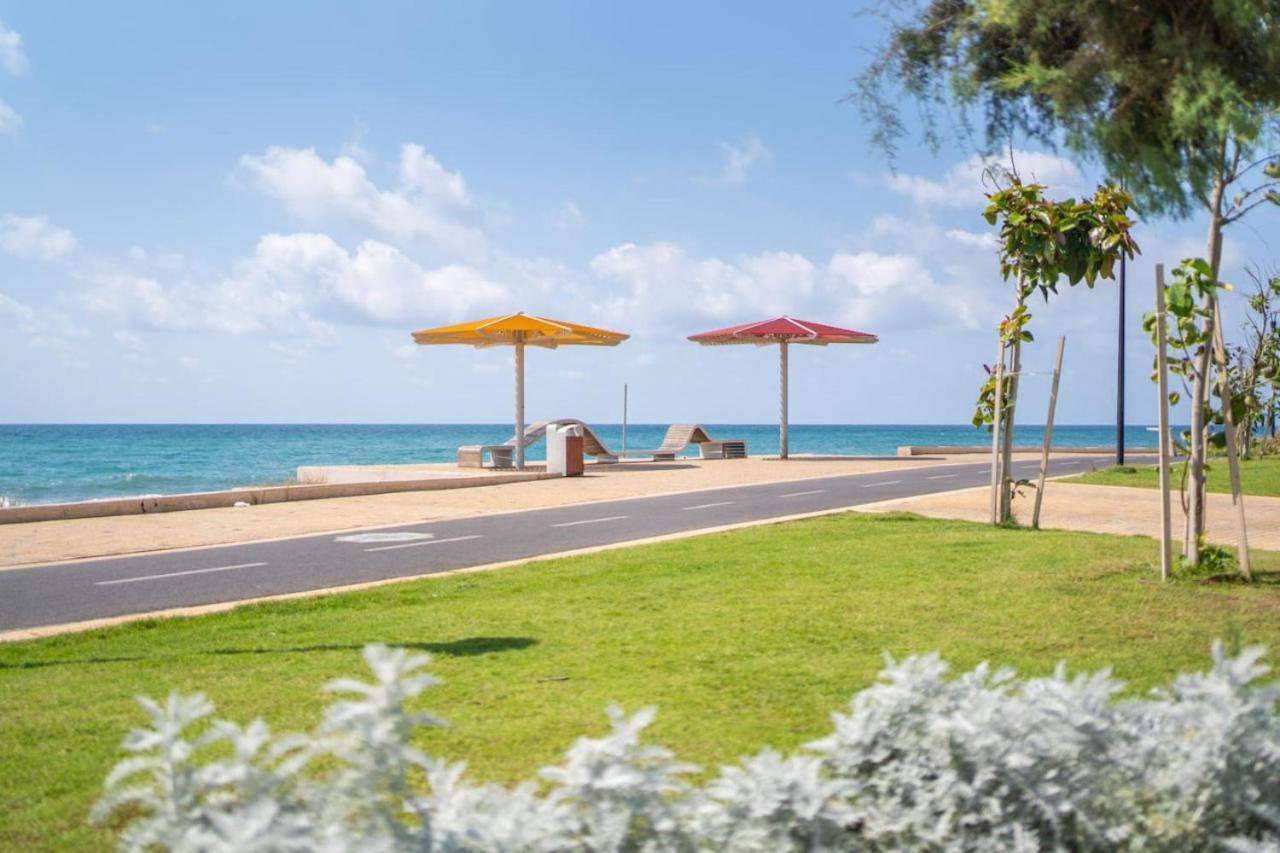 Tranquil Stay Near The Beach By Sea N' Rent Нахария Екстериор снимка